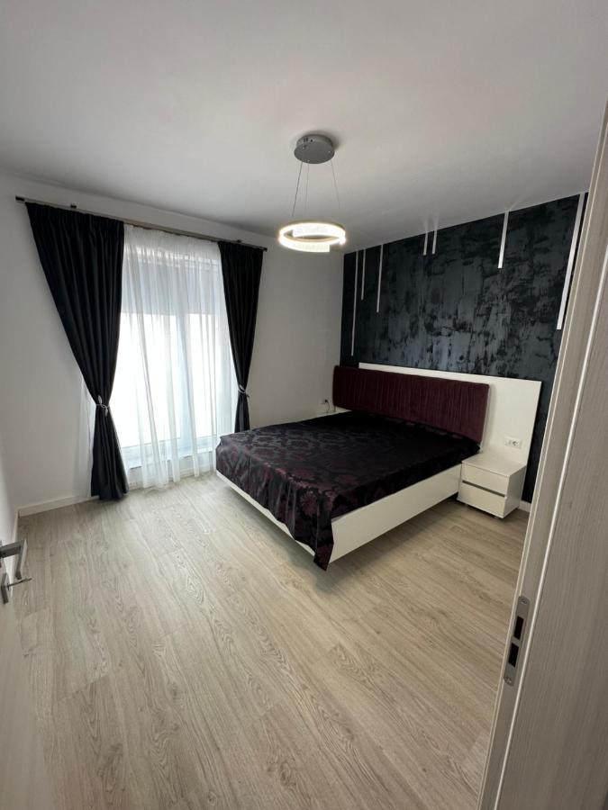 Glamart Apartment Craiova Exterior foto
